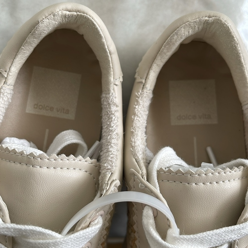 Dolce Vita Shoes - Picture 6 of 6